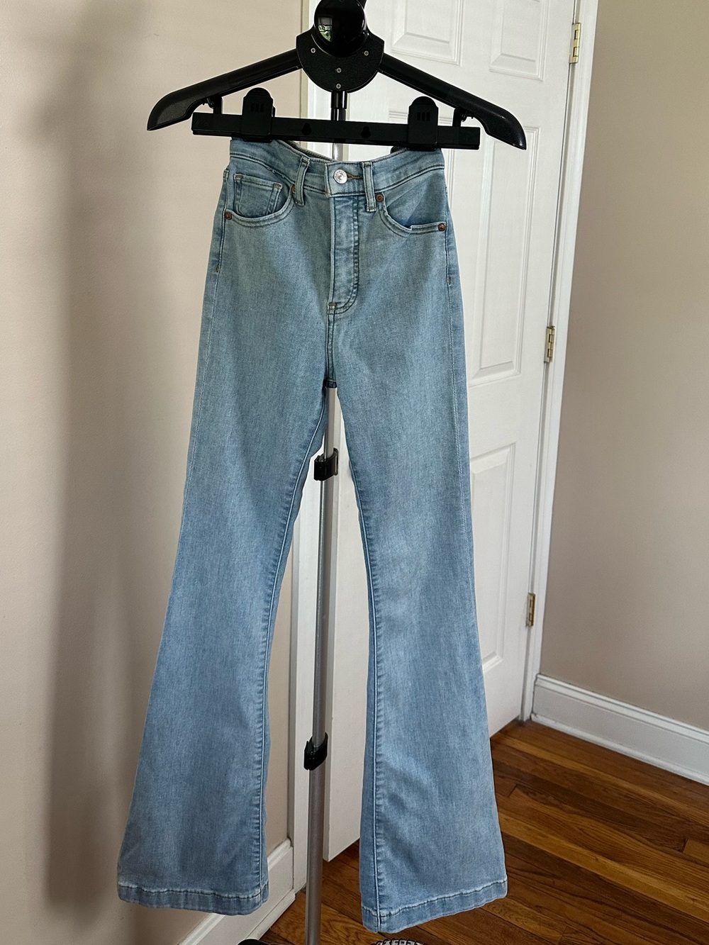 Express Flared High Rise Stretch Denim Jeans - Light Blue, 00/R